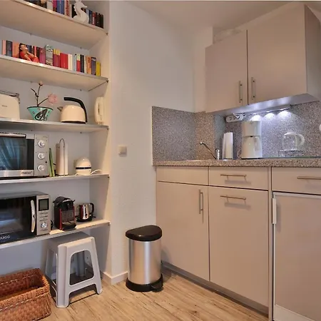 Am Rosenhain 6 Am Rosenhain 6 4 アパート *