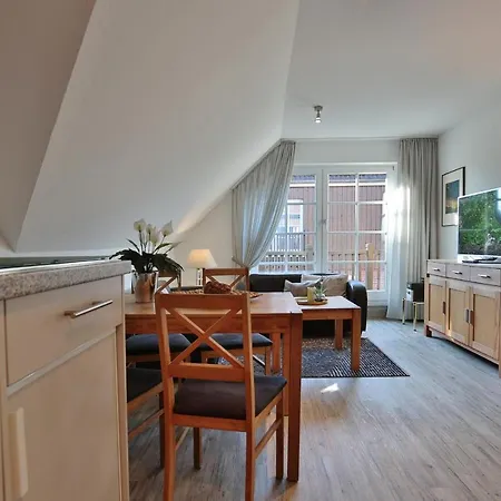 Am Rosenhain 6 Am Rosenhain 6 4 *