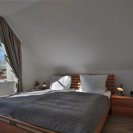 Am Rosenhain 6 Am Rosenhain 6 4 アパート *