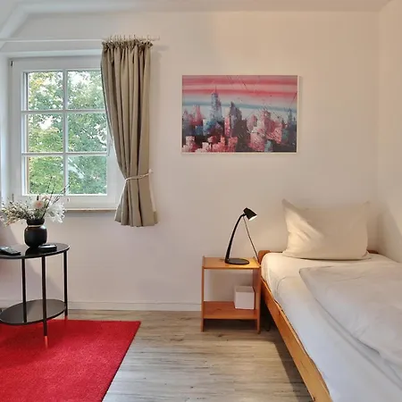 Am Rosenhain 6 Am Rosenhain 6 4 Apartment