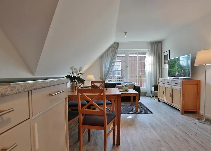 Am Rosenhain 6 Am Rosenhain 6 4 *