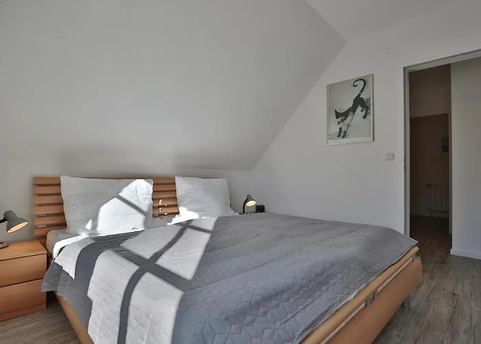 Am Rosenhain 6 Am Rosenhain 6 4 Appartement